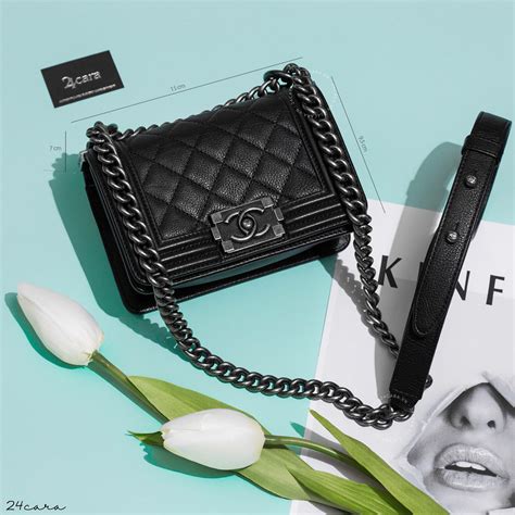 chanel mini boy flap bag|chanel boy small quilted bag.